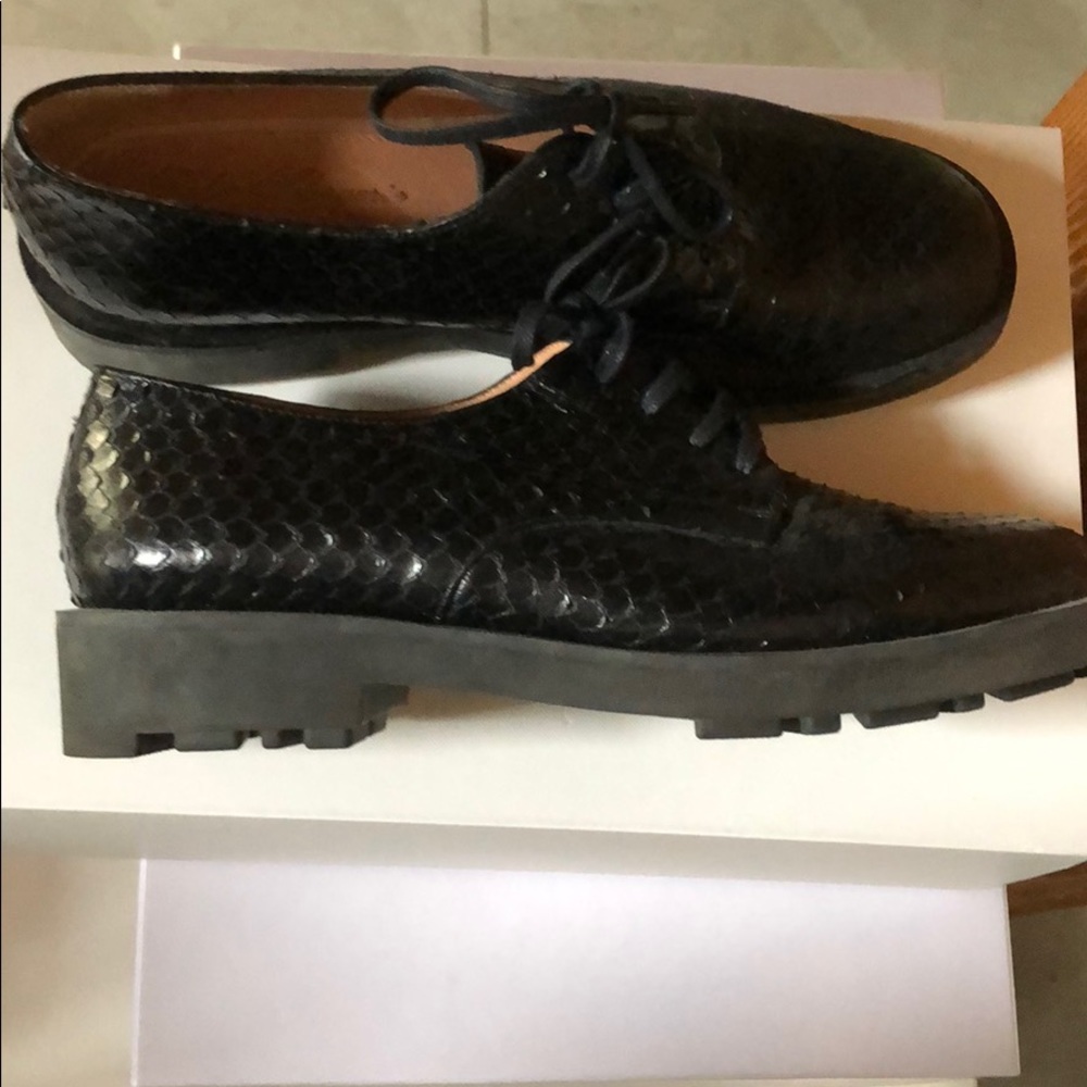 Robert Clergerie Platform Oxfords.